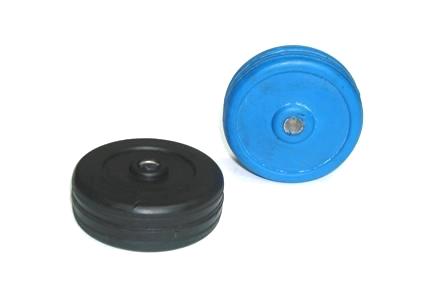 054150 Rueda Goma 2.1/2" con Buje 9/32" Negro/Azul UND